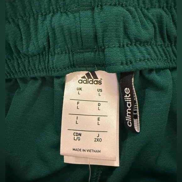 Mens Adidas Large Strike 13 Green Climalite Soccer Shorts NWT - Picture 6 of 7